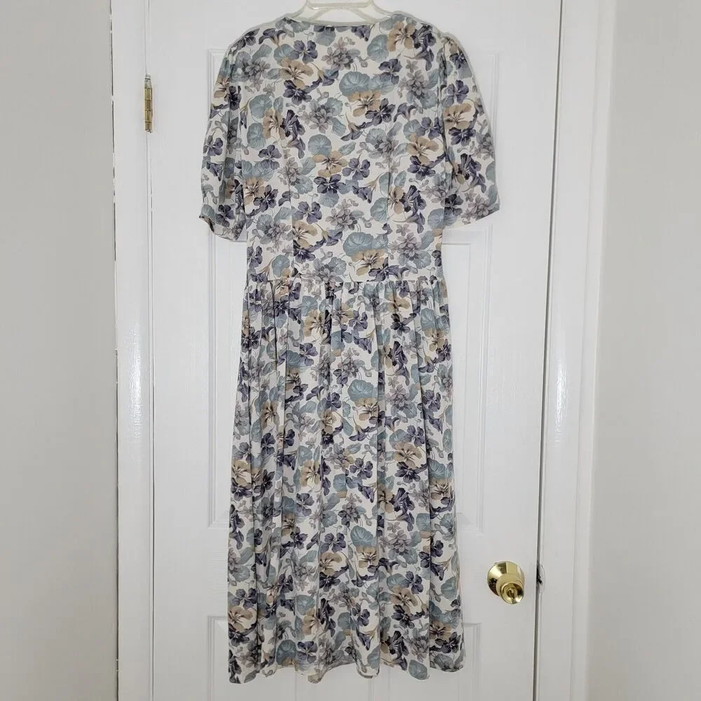 Laura Ashley excellent like